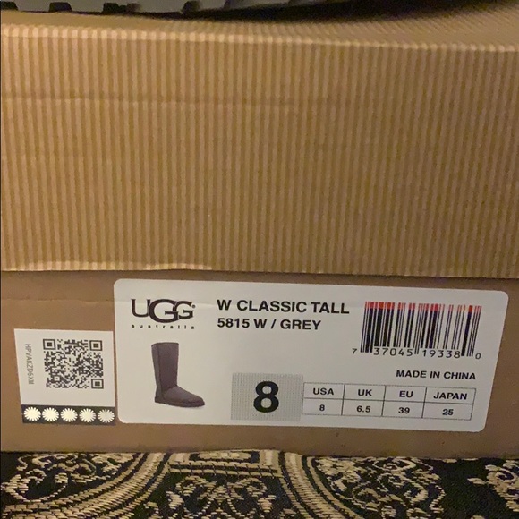 UGG Shoes - Ugh Boots Classic Tall